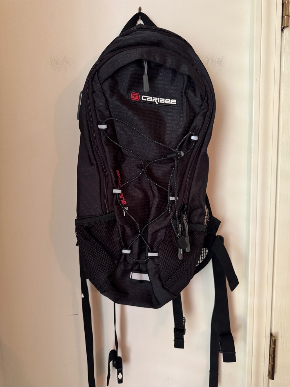 Caribee Skycrane 2L Hiking Daypack Hydration Compatible Black/Red